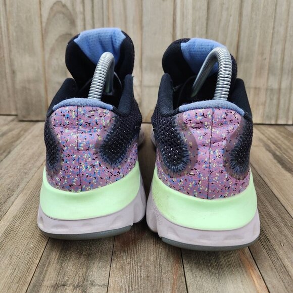 Nike Women's Gray and Pink Running Shoes - Picture 4 of 10